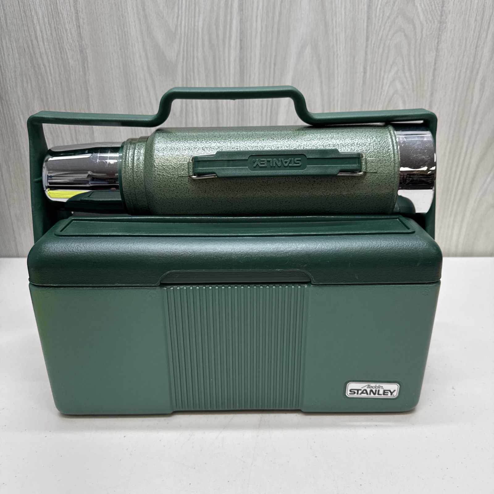 Vintage Stanley Aladdin Lunch Box Cooler and Vacuum Thermos Bottle Combo Set USA Vintage Stanley Aladdin Lunch Box Cooler and Vacuum Thermos Bottle Combo Set USA
