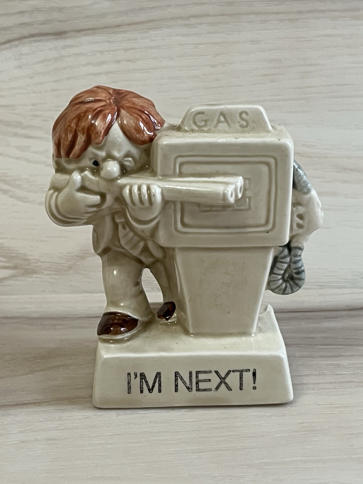 VHTF VTG 1979 ENESCO E-3518 I’m Next Shotgun Gas Pump Figurine 1970s Gas Crisis VHTF VTG 1979 ENESCO E-3518 I’m Next Shotgun Gas Pump Figurine 1970s Gas Crisis