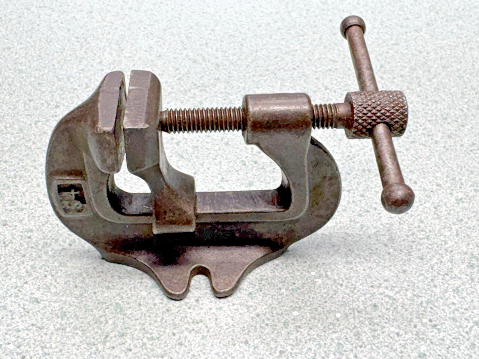 Antique bench clamp vise small machinist hobbyist jewelry NICE rare size Antique bench clamp vise small machinist hobbyist jewelry NICE rare size