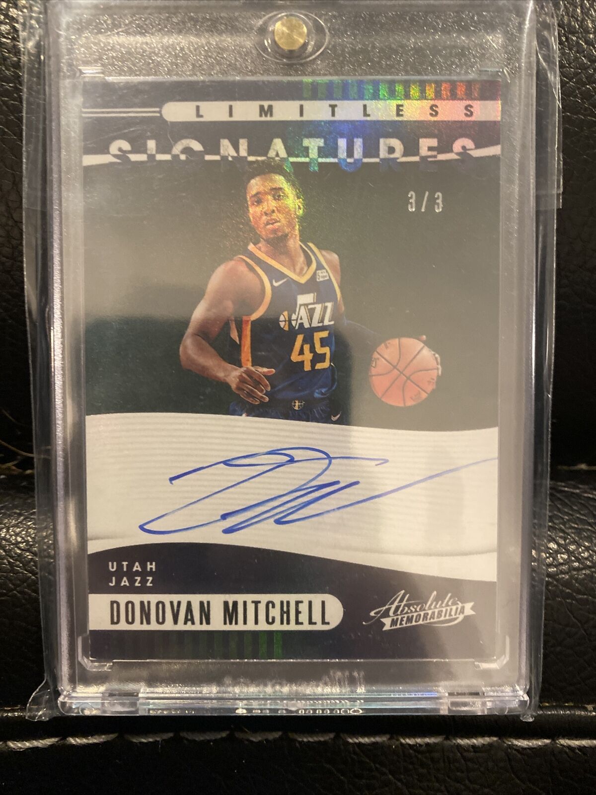 2019 Panini Absolute Donovan Mitchell Auto #3/3 Limitless Signatures Green