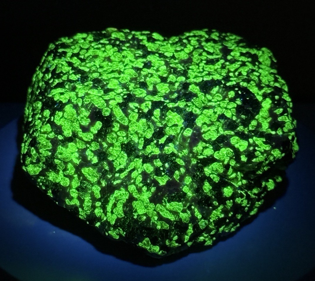 EMERALD Willemite, Calcite, & Franklinite Fluorescent Mineral Specimen - NJ