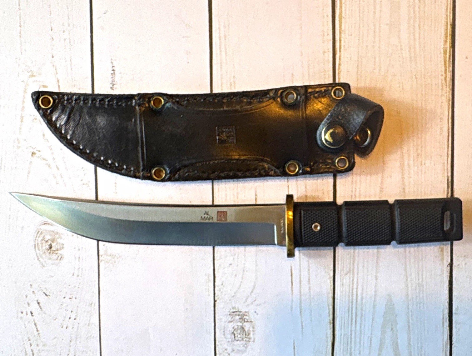 This is a vintage Al Mar Model 4004 Shugoto / Tanken fighting dagger