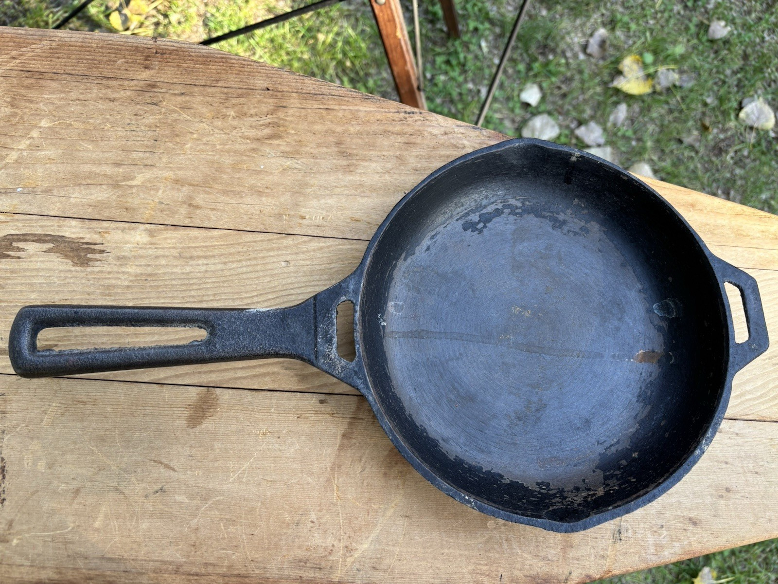 Vintage Griswold Hearthstone Cast Iron Skillet Pan 7 3/4” Vintage Griswold Hearthstone Cast Iron Skillet Pan 7 3/4”