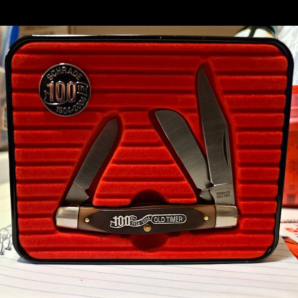 Schrade Old Timer 100th Anniversary 3-Blade Bone Handle Pocketknife Tin 2004 Schrade Old Timer 100th Anniversary 3-Blade Bone Handle Pocketknife Tin 2004