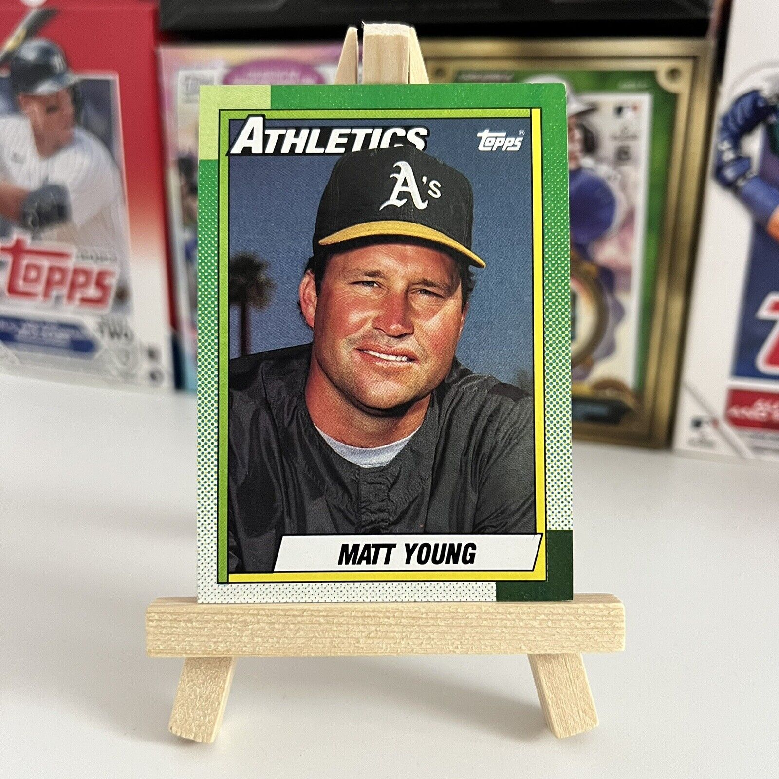 1990 Matt Young Topps #501 Oakland Athletics