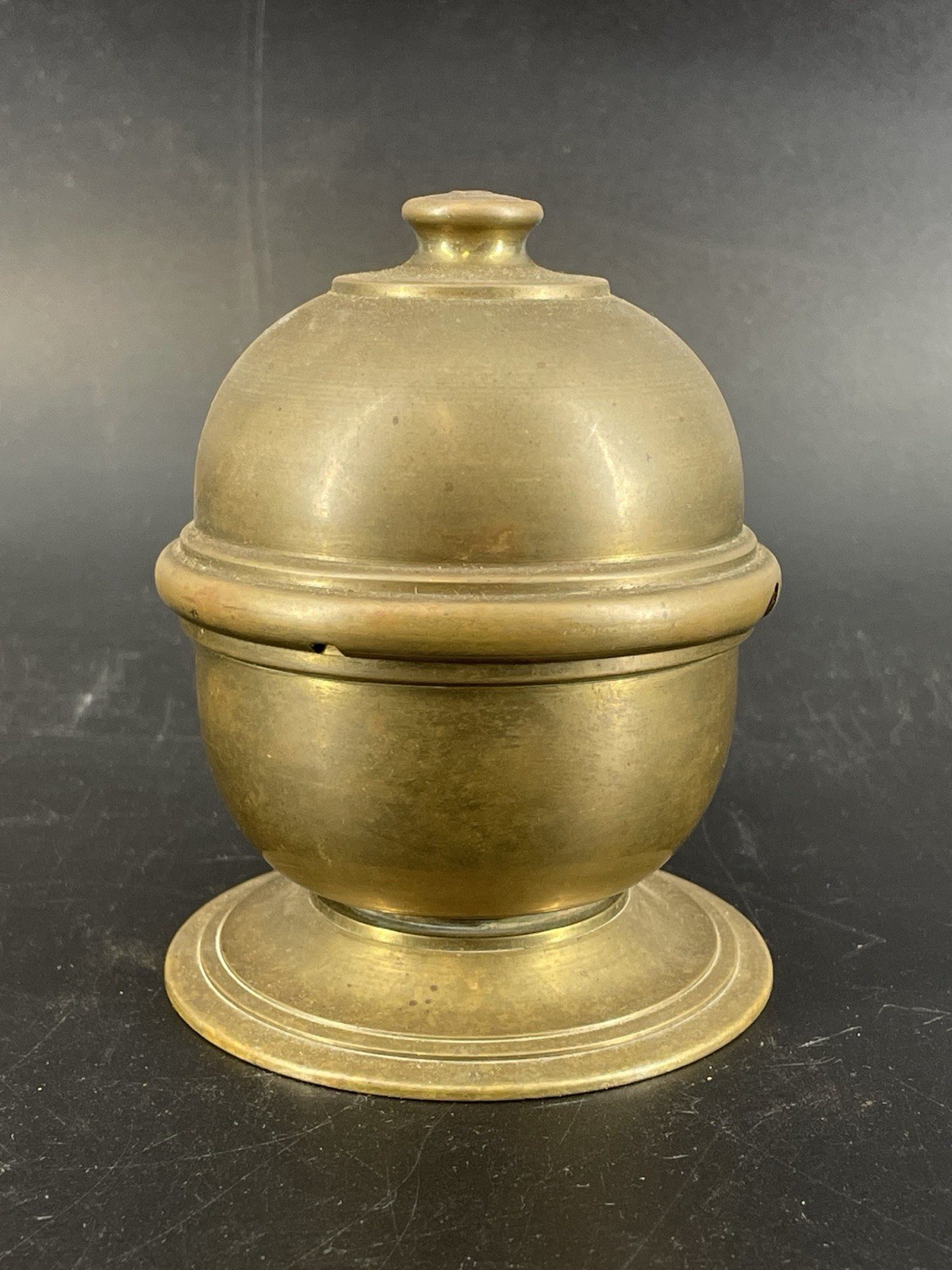 Antique Vintage Embossed Brass String/yarn Twine Box Holder Desktop Antique Vintage Embossed Brass String/yarn Twine Box Holder Desktop