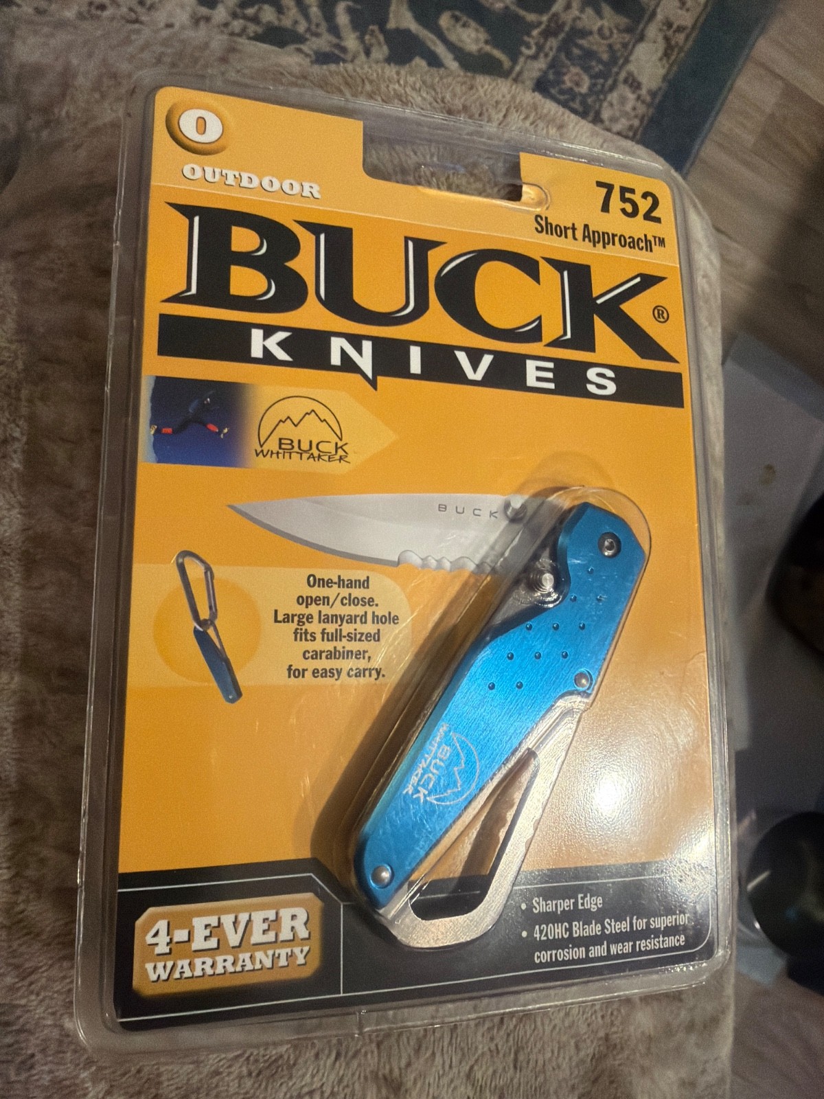 BUCK 752 SHORT APPROACH KNIFE BLUE NEVER USED IN BOX N16 BUCK 752 SHORT APPROACH KNIFE BLUE NEVER USED IN BOX N16