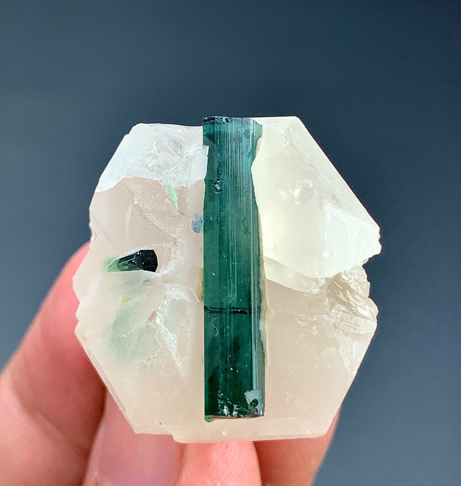 71 Carat Indcolite Tourmaline with quartz from Afghanistan 71 Carat Indcolite Tourmaline with quartz from Afghanistan