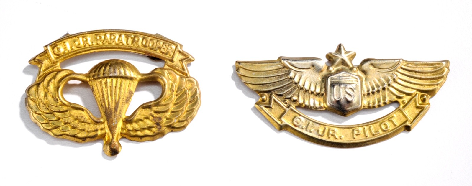 Vintage WWII G.I. Junior Pilot and G.I. Junior Paratrooper - Pin-Back Pinback Vintage WWII G.I. Junior Pilot and G.I. Junior Paratrooper - Pin-Back Pinback