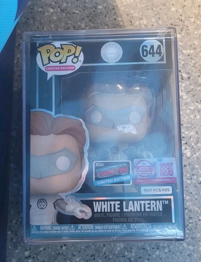 Funko Pop DC White Lantern NYCC CON STICKER 2026 Exclusive LE 1000 Funko Pop DC White Lantern NYCC CON STICKER 2026 Exclusive LE 1000