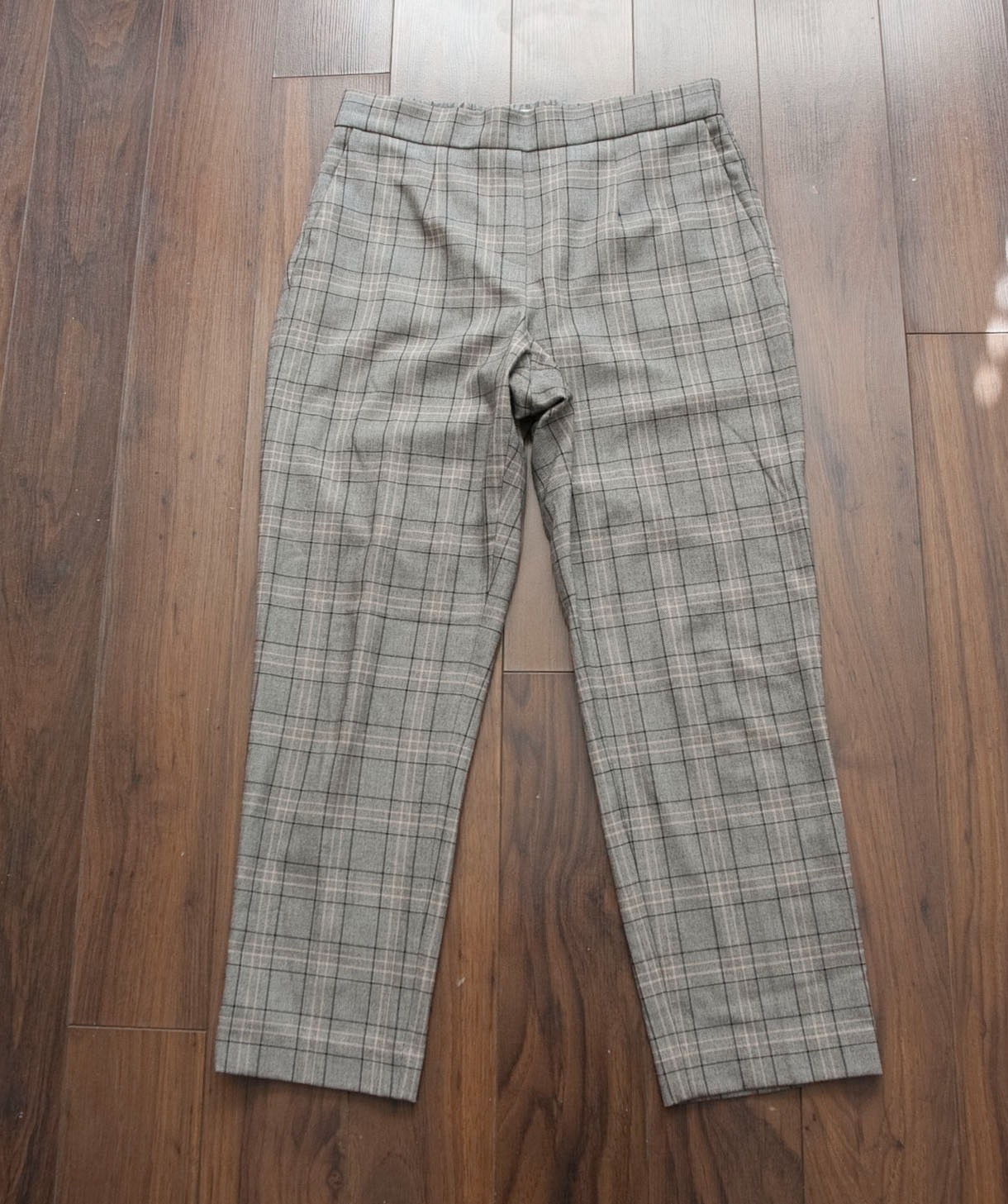 Babaton Aritzia Capri Pants Women Size 6/ 29x24 Gray Plaid *55d0909p Babaton Aritzia Capri Pants Women Size 6/ 29x24 Gray Plaid *55d0909p