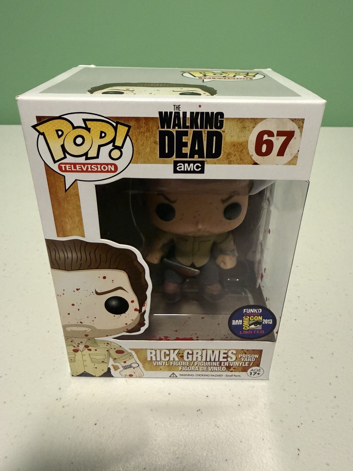 Funko Pop Television The Walking Dead Rick Grimes #67 SDCC Bloody W/ Protector