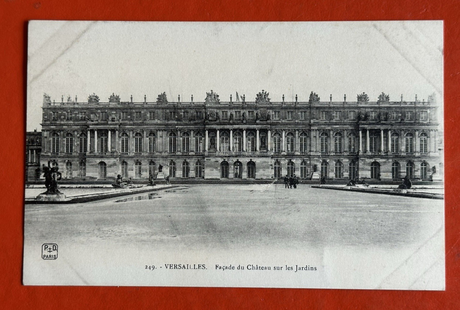 1909 VERSAILLES FRANCE Antique Postcard ~ CHATEAU SUR LES JARDINS 1909 VERSAILLES FRANCE Antique Postcard ~ CHATEAU SUR LES JARDINS