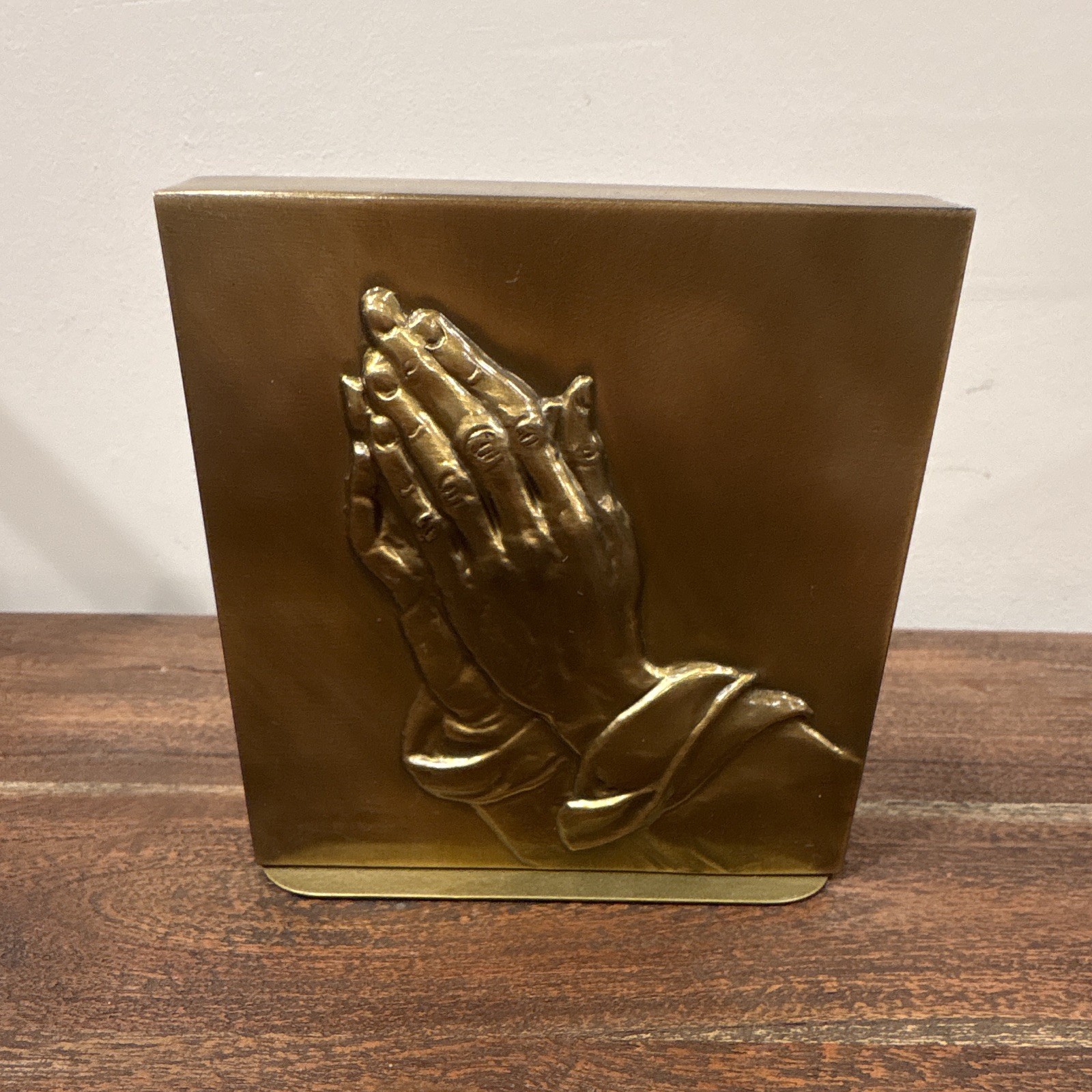 Vintage P.M. Craftsman Praying Hands Brass Plated Single Bookend Vintage P.M. Craftsman Praying Hands Brass Plated Single Bookend