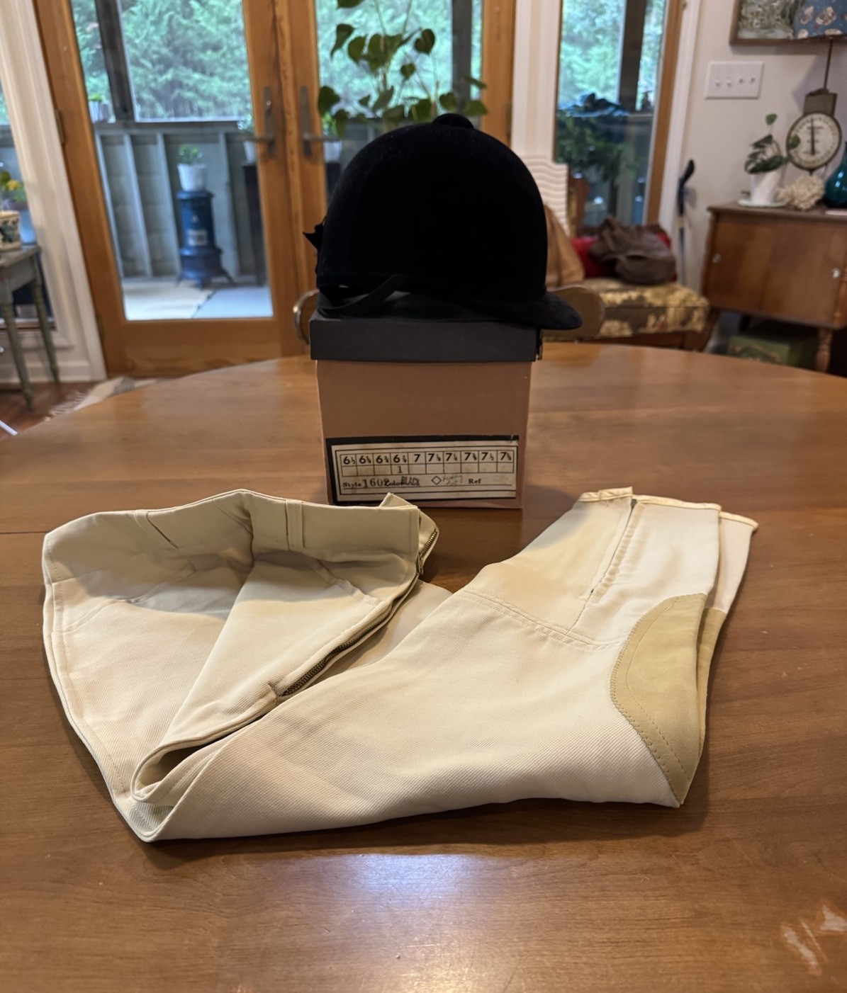 Vintage Beaufort Velvet Riding Hat & Tan Breeches Set Equestrian Décor Costume S Vintage Beaufort Velvet Riding Hat & Tan Breeches Set Equestrian Décor Costume S