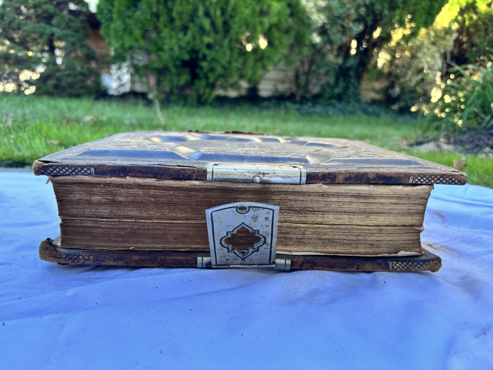 Antique c. 1884 Victorian Parlor Bible w/ Brass Clips - A.J. Holman & Co Antique c. 1884 Victorian Parlor Bible w/ Brass Clips - A.J. Holman & Co