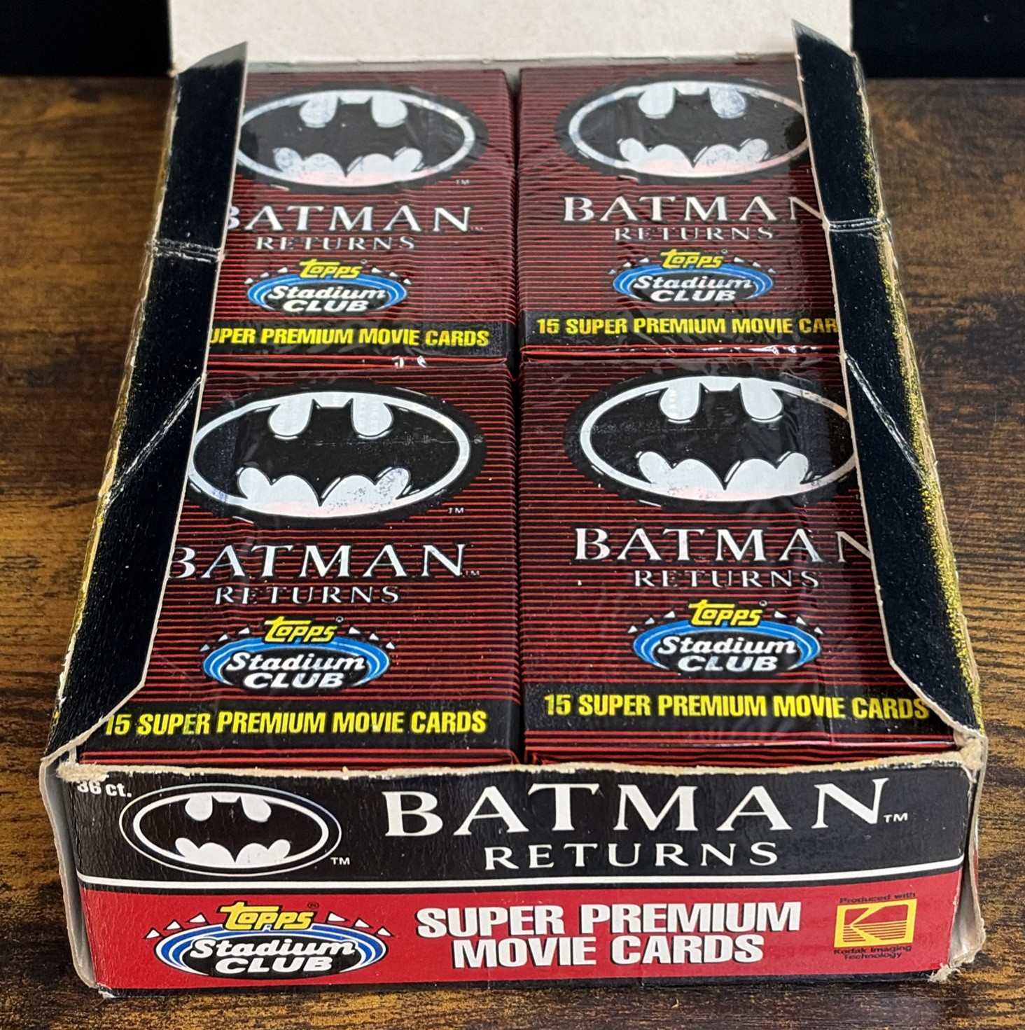 1991 Topps Stadium Club BATMAN RETURNS Super Premium Movie Card Box (36 packs ) 1991 Topps Stadium Club BATMAN RETURNS Super Premium Movie Card Box (36 packs )