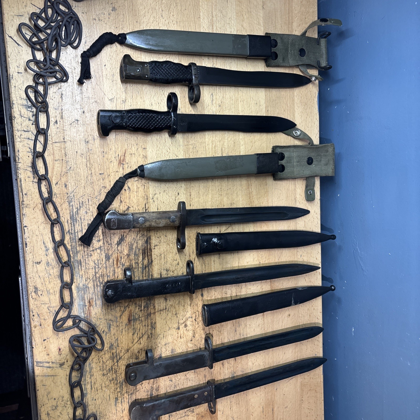 bayonet Lot Ww1 Ww2 And/ Vietnam 6 Lot 2 bayonet Lot Ww1 Ww2 And/ Vietnam 6 Lot 2