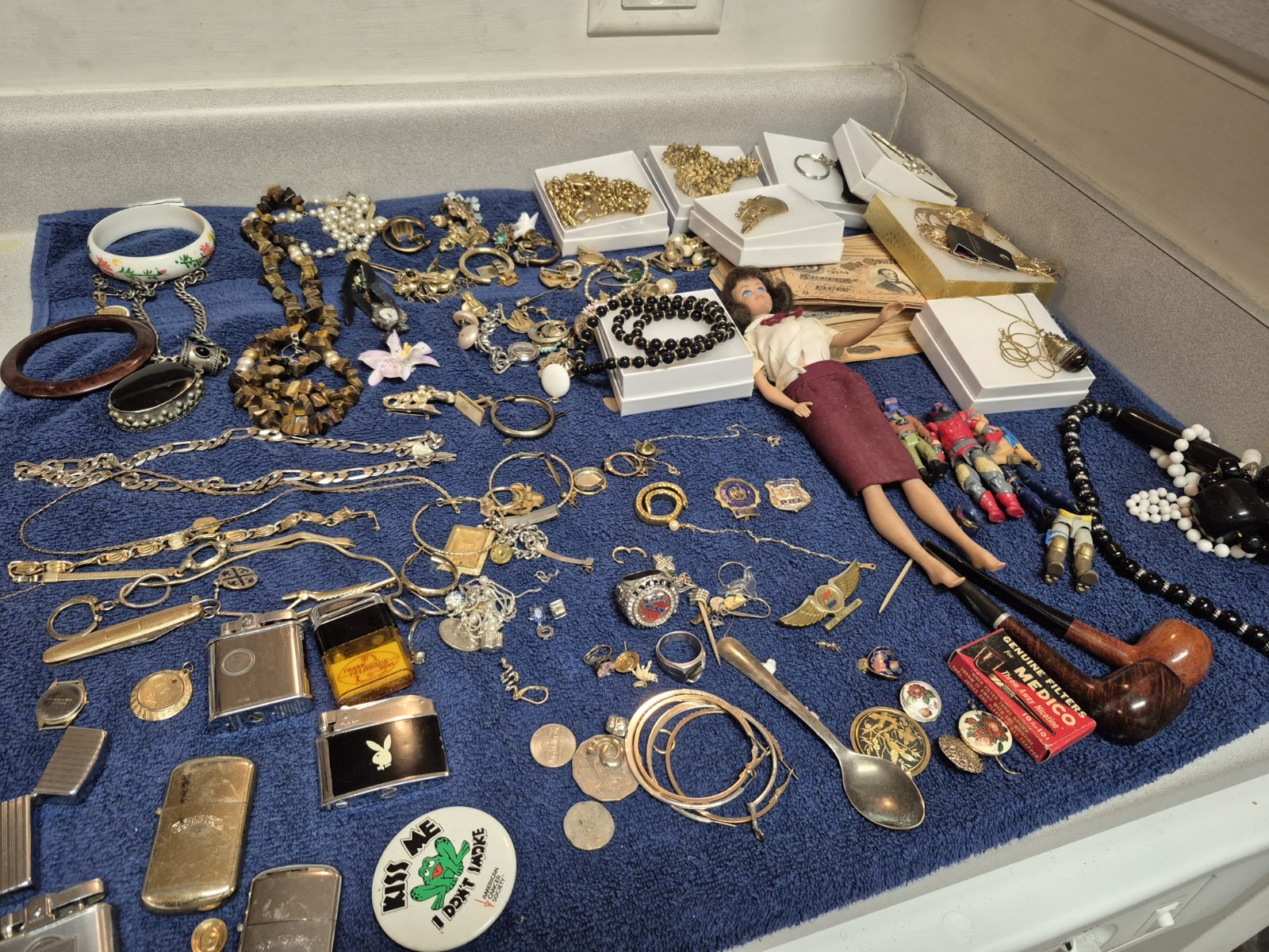 Huge Vintage Junk Drawer Lot Collectibles Box Resellers Bulk Wholesale Treasures Huge Vintage Junk Drawer Lot Collectibles Box Resellers Bulk Wholesale Treasures