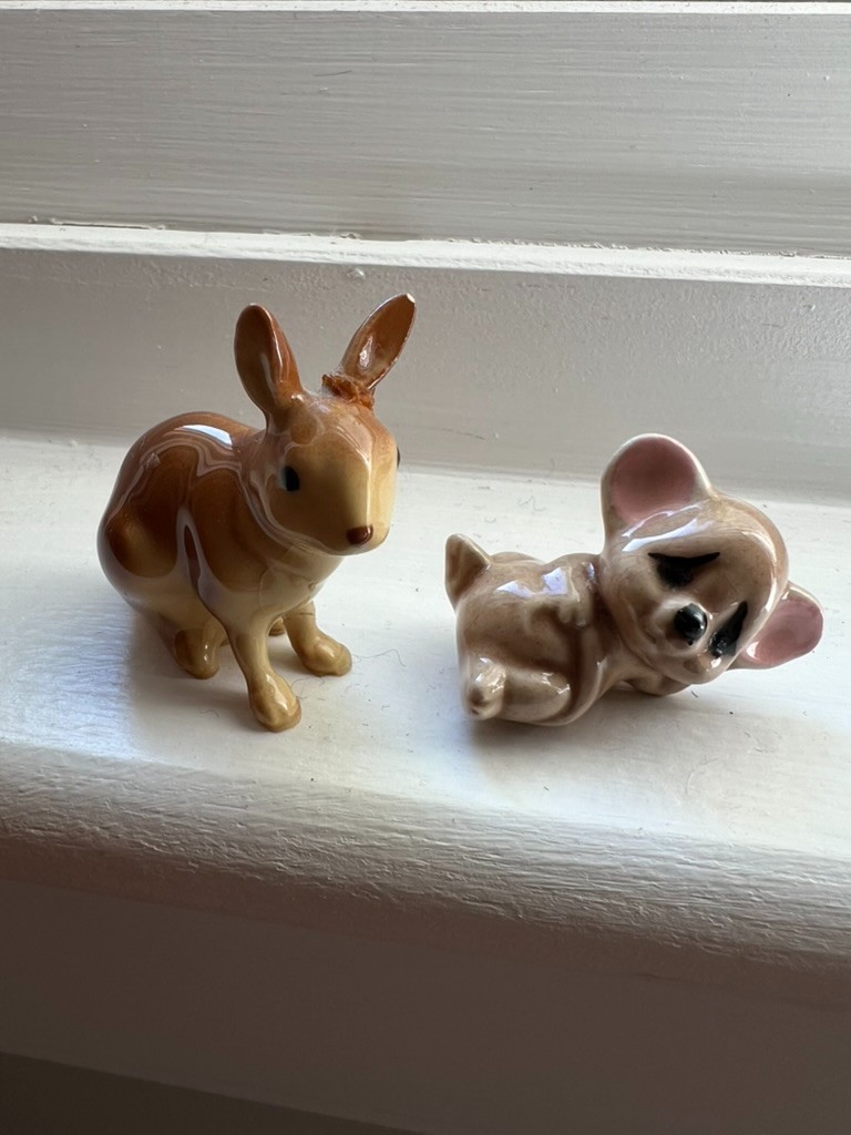 Vintage Hagen Renaker Cottontail Rabbit & Mouse Ceramic Miniature Figurines Pair Vintage Hagen Renaker Cottontail Rabbit & Mouse Ceramic Miniature Figurines Pair