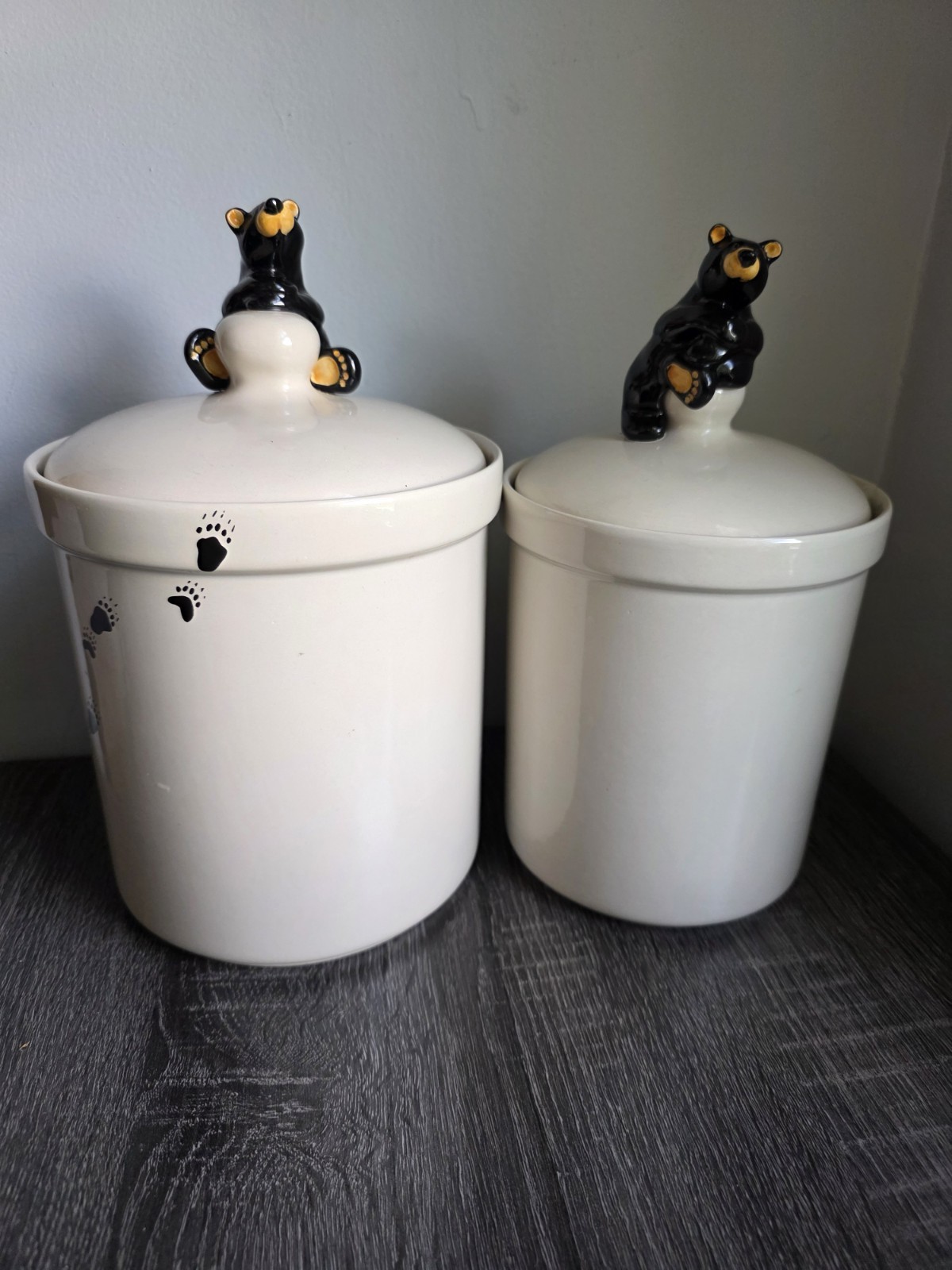 Big Sky Carvers Bearfoots Canister Set of 2 Large Medium Black Bear Jeff Fleming Big Sky Carvers Bearfoots Canister Set of 2 Large Medium Black Bear Jeff Fleming