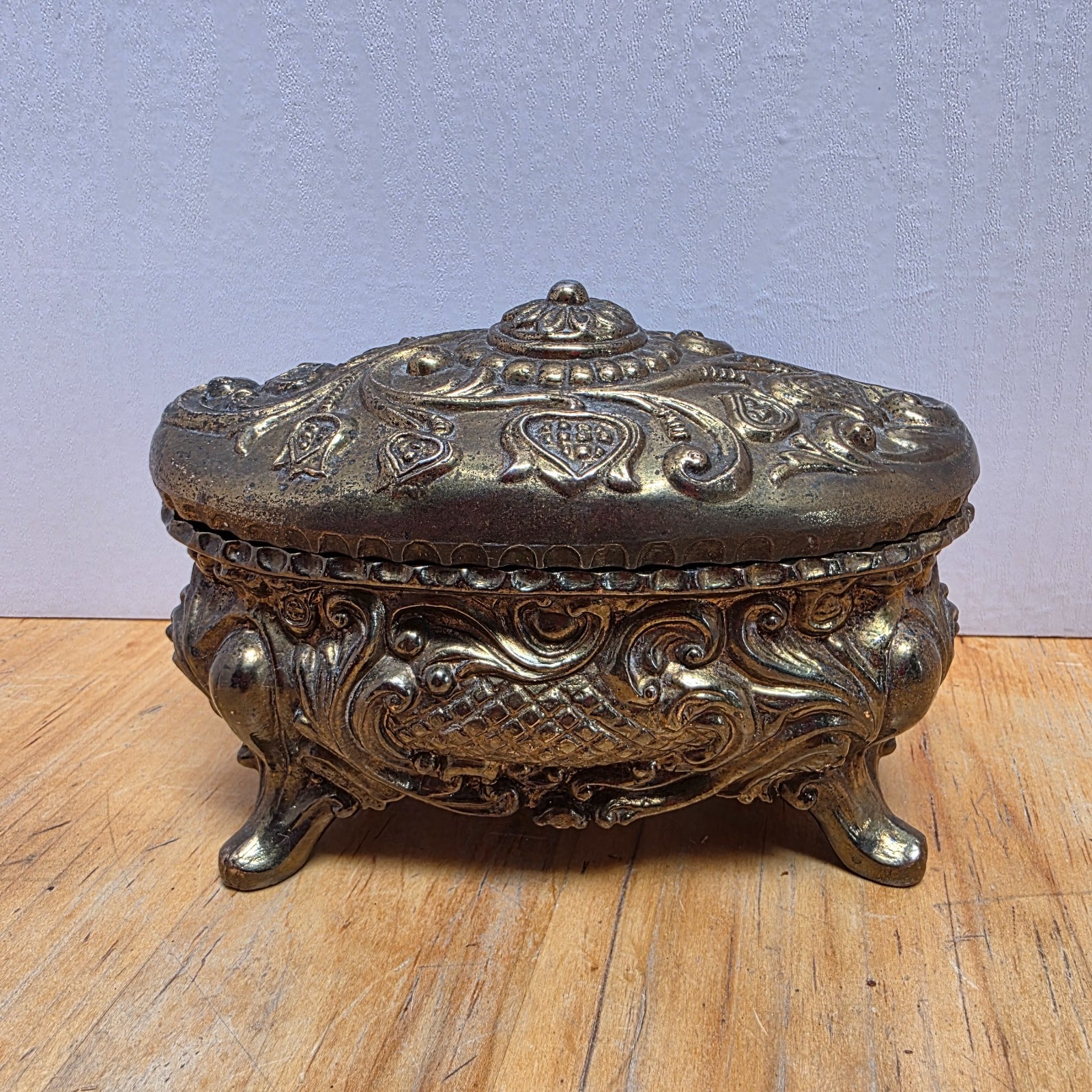 Antique Jennings Bothers JB119 Art Nouveau Silver Plated Footed Jewelry Casket Antique Jennings Bothers JB119 Art Nouveau Silver Plated Footed Jewelry Casket