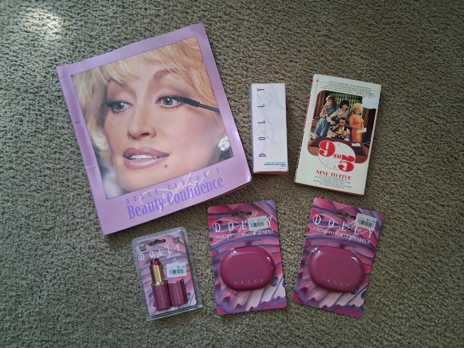 Vtg. Dolly Parton Beauty Confidence Make-up With Bonus 9 To 5 Paperback Book Vtg. Dolly Parton Beauty Confidence Make-up With Bonus 9 To 5 Paperback Book