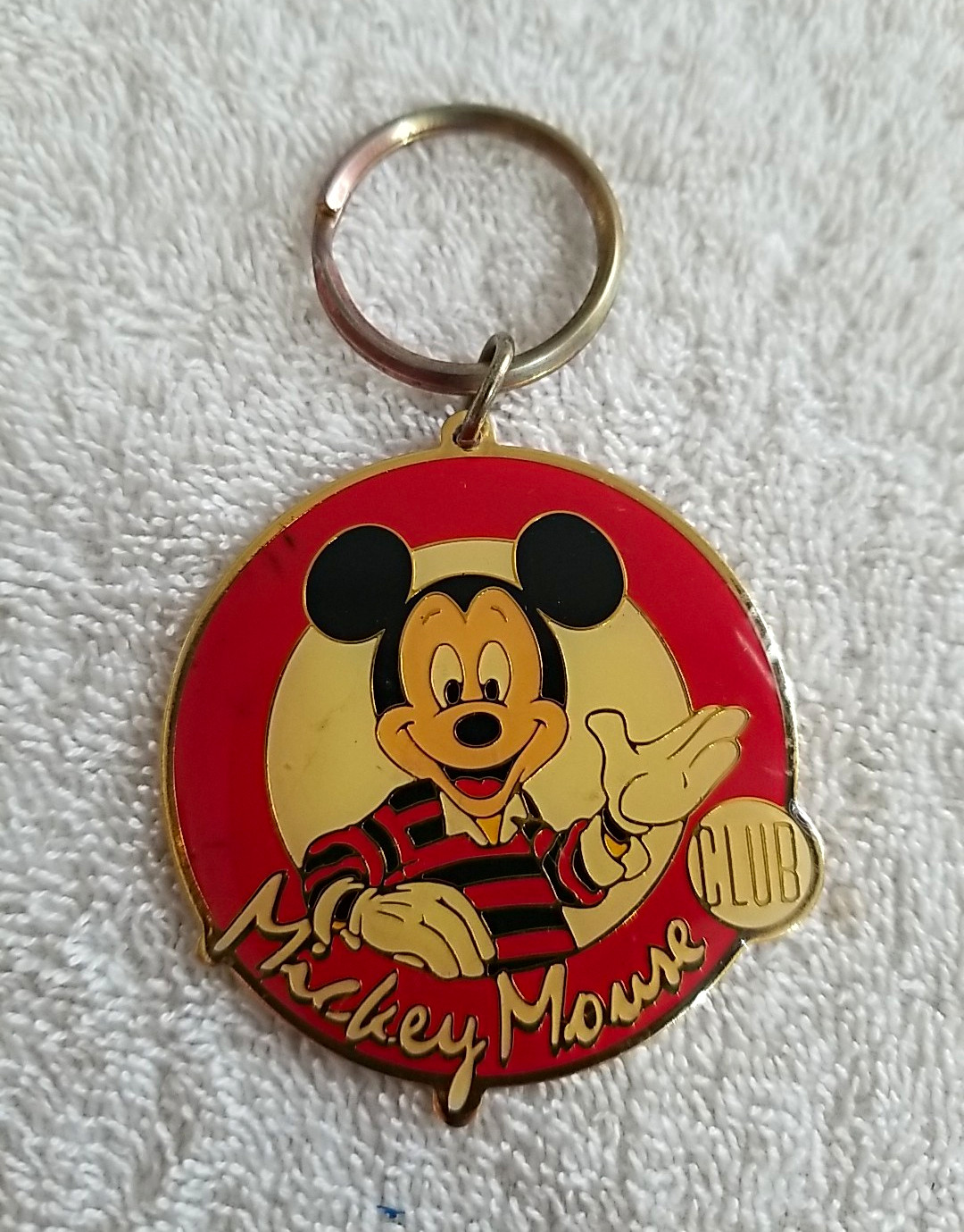 Disney Mickey Mouse Club Metal Keychain w/ Key Ring ©Disney Disney Mickey Mouse Club Metal Keychain w/ Key Ring ©Disney