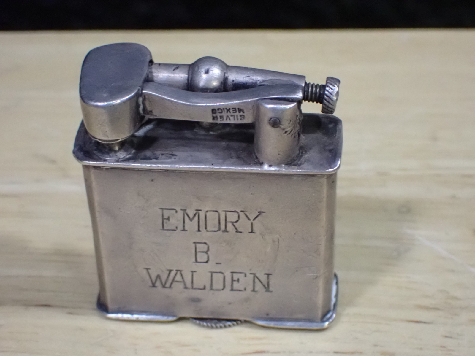 Vintage Mexico Silver Lift Arm Cigarette Lighter Engraved Neat Lighter 6 grams