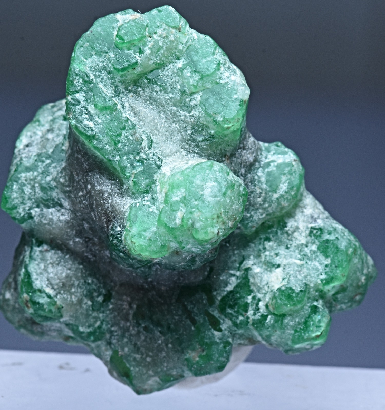 61 Carat Emerald Crystal From Swat Pakistan 61 Carat Emerald Crystal From Swat Pakistan