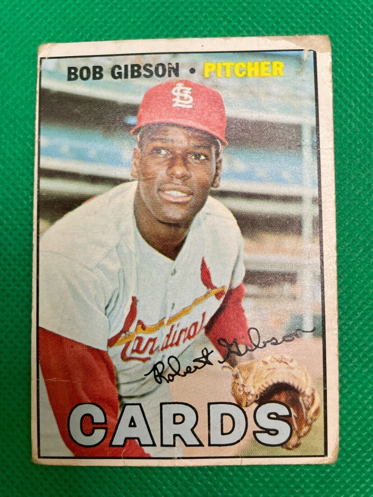 1967 TOPPS # 210 BOB GIBSON