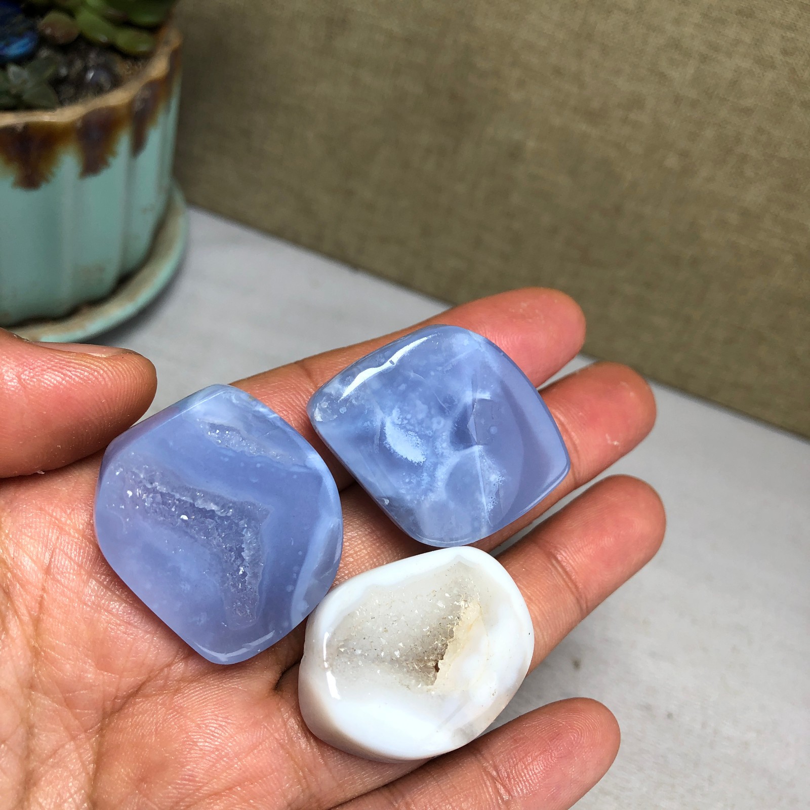 3pcs Natural chalcedony semi-precious rough/polish crystal specimen 51g A5860