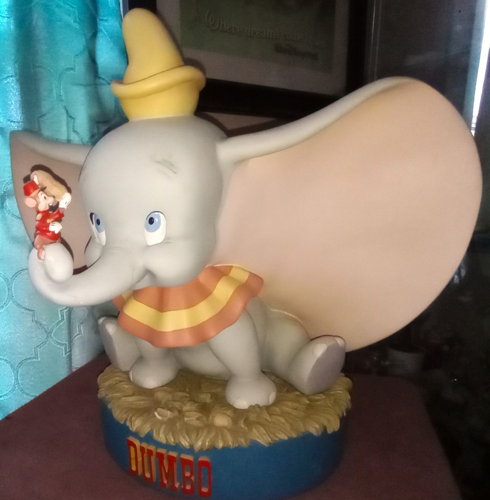 Disney Dumbo big figure statue 19 inch FOR CANCER TREATMENT Disney Dumbo big figure statue 19 inch FOR CANCER TREATMENT