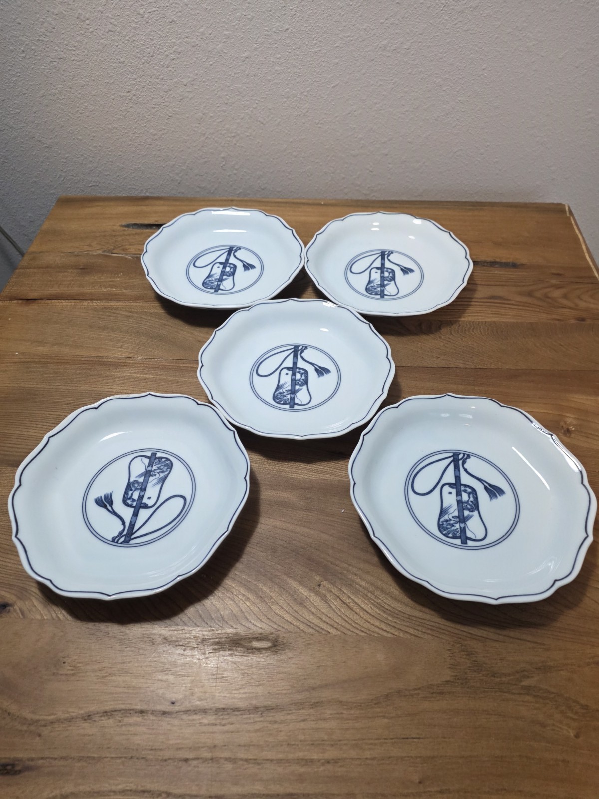 Vintage 5 Japanese Plates, Serving, Chikuho Kiln, Kyoto, JAPAN. Ceremonial Motif Vintage 5 Japanese Plates, Serving, Chikuho Kiln, Kyoto, JAPAN. Ceremonial Motif