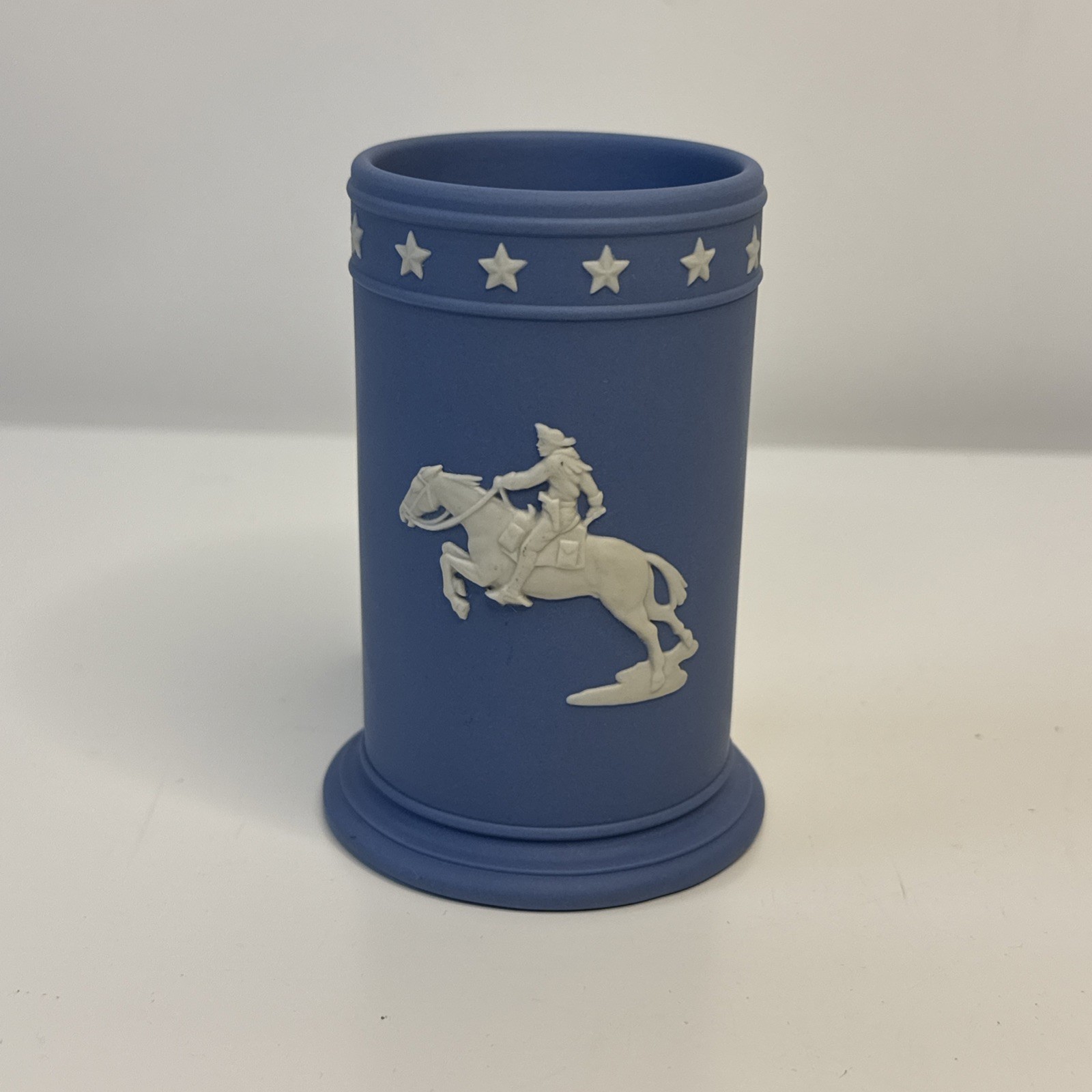 Wedgwood Pale Blue Jasperware Patriot Spill Vase Horseman Stars 4 Wedgwood Pale Blue Jasperware Patriot Spill Vase Horseman Stars 4