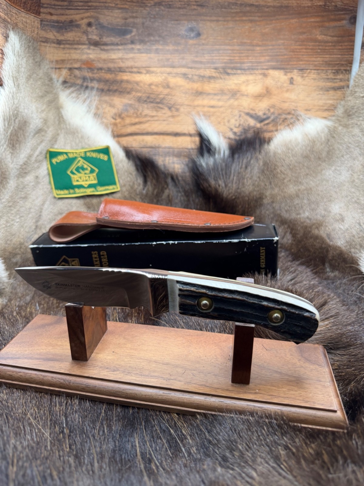 Puma 11 6010 Skinmaster Knife With Stag Handles Mint In Factory Box A4