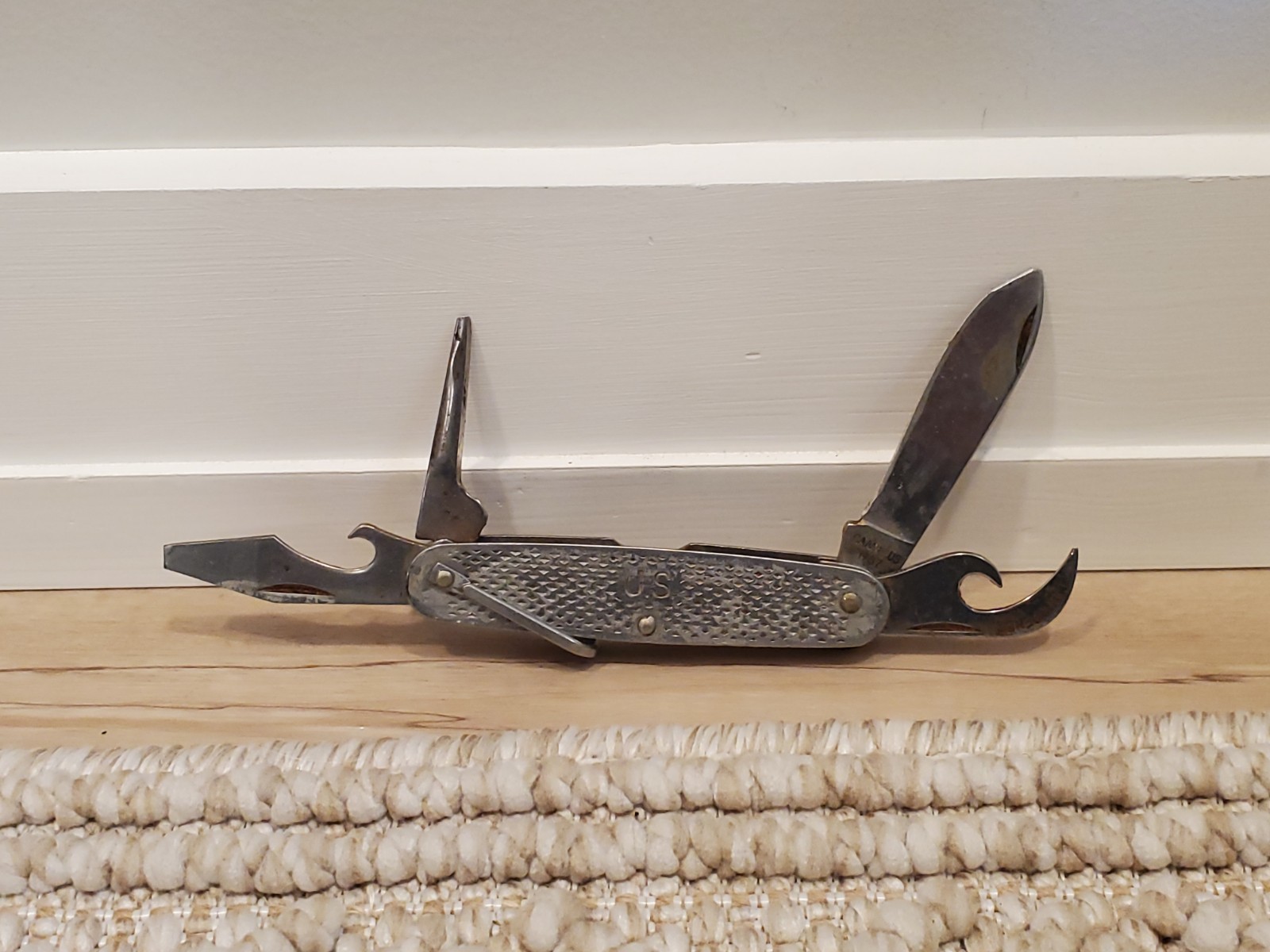 Vintage 1987 Camillus US Multi-Blade Pocket Knife - Military Survival 4-in-1 Vintage 1987 Camillus US Multi-Blade Pocket Knife - Military Survival 4-in-1