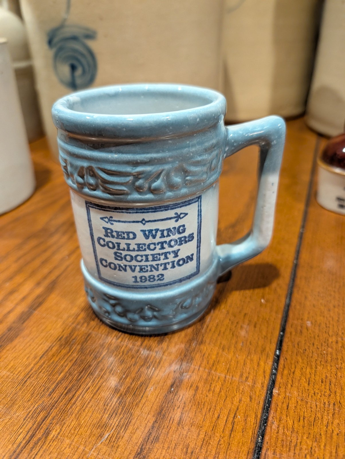 1982 Red Wing Collectors Society Convention Cherry Band Mug NICE 1982 Red Wing Collectors Society Convention Cherry Band Mug NICE