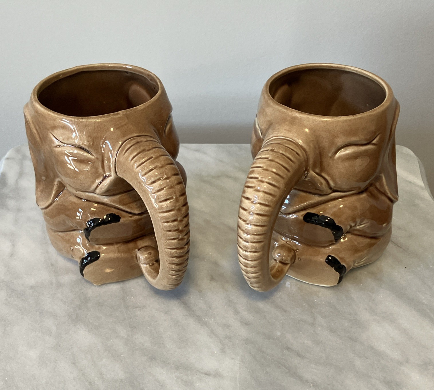 Vintage Happy Elephant Coffee Mug Set Of 2 EUC Vintage Happy Elephant Coffee Mug Set Of 2 EUC