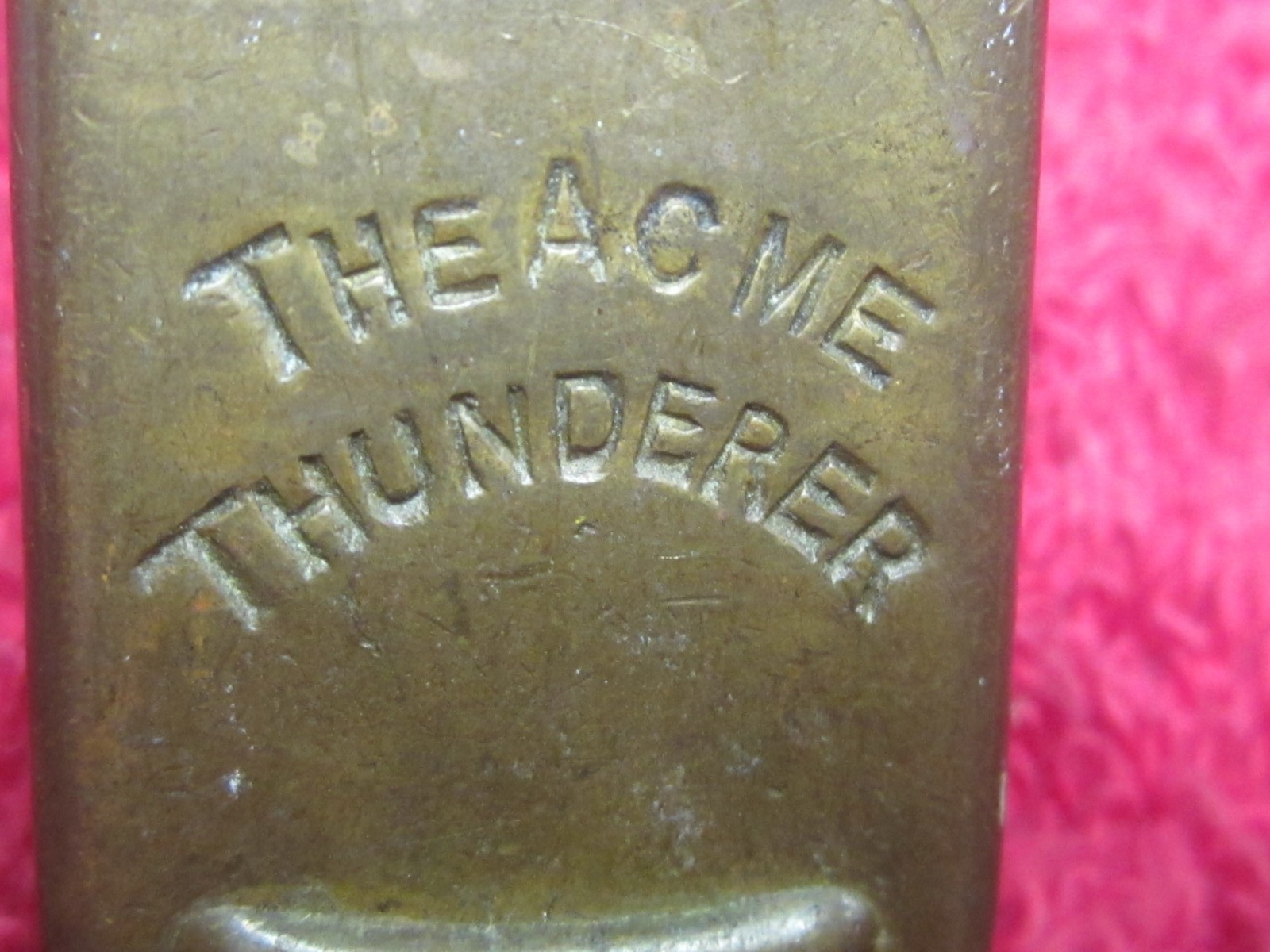 ENGLAND VINTAGE BRASS MILITARY WHISTLE - WORLD WAR I OR WW11 ERA ENGLAND VINTAGE BRASS MILITARY WHISTLE - WORLD WAR I OR WW11 ERA