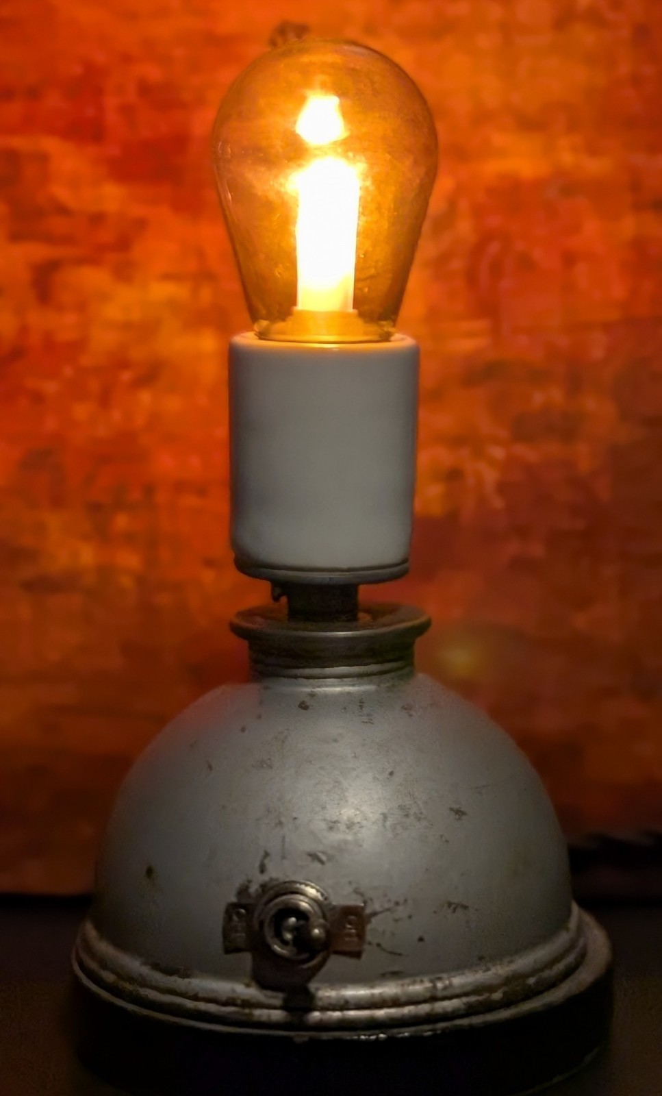 Vintage Repurposed Metal Tank Pump Base Industrial Table Desk Lamp Toggle Switch Vintage Repurposed Metal Tank Pump Base Industrial Table Desk Lamp Toggle Switch