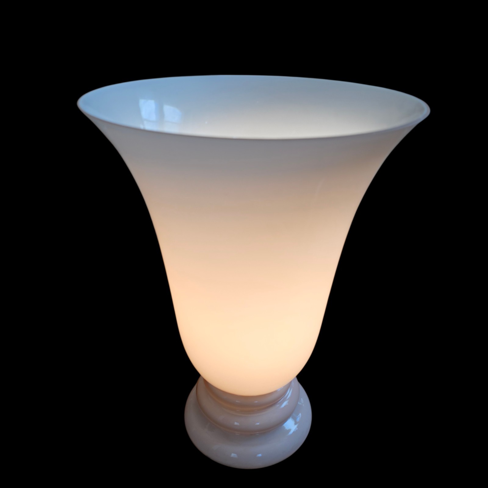 CVV Vianne Lamp Pink Cased Glass 15\ CVV Vianne Lamp Pink Cased Glass 15\