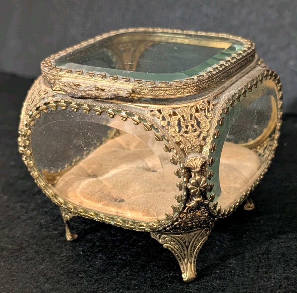 Antique French Victorian Ormolu Filigree Casket Jewelry Box Beveled Glass Antique French Victorian Ormolu Filigree Casket Jewelry Box Beveled Glass