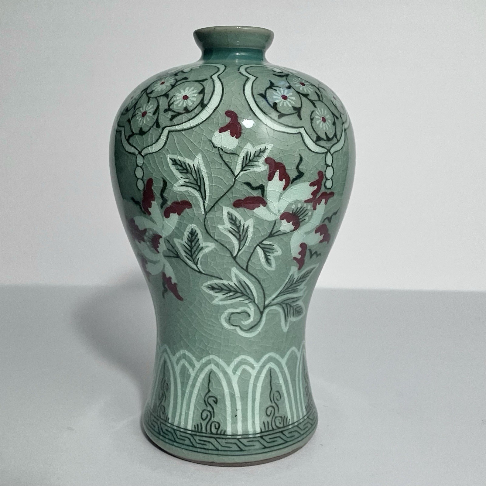 Vintage CELADON KOREAN Sanggam Inlaid MAEBYEONG VASE / Crackle Glaze / SIGNED Vintage CELADON KOREAN Sanggam Inlaid MAEBYEONG VASE / Crackle Glaze / SIGNED