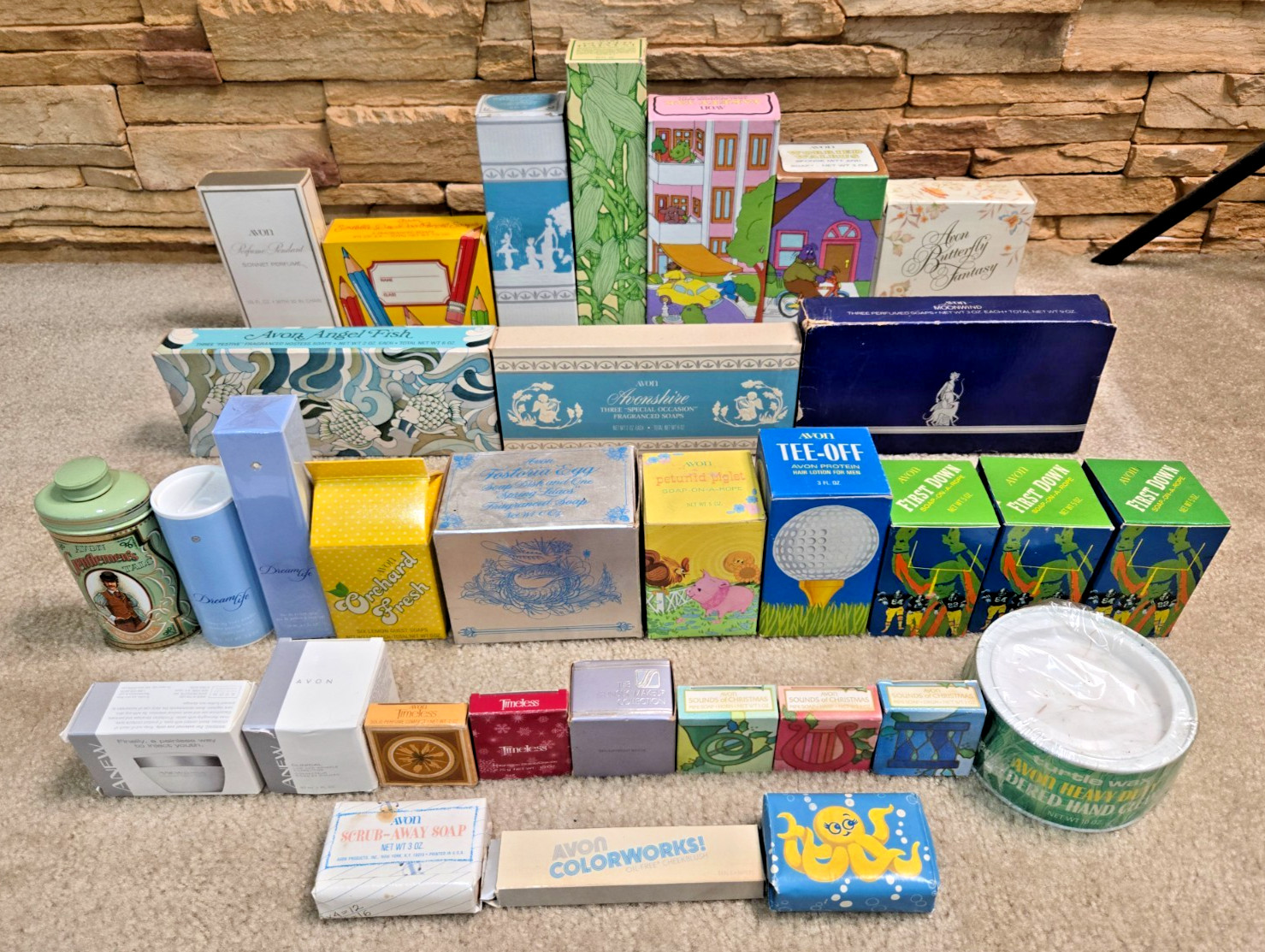 LOT of 30+ Vintage 1980s Avon Soaps Cosmetics Lotions w/ Boxes NEW OLD STOCK LOT of 30+ Vintage 1980s Avon Soaps Cosmetics Lotions w/ Boxes NEW OLD STOCK