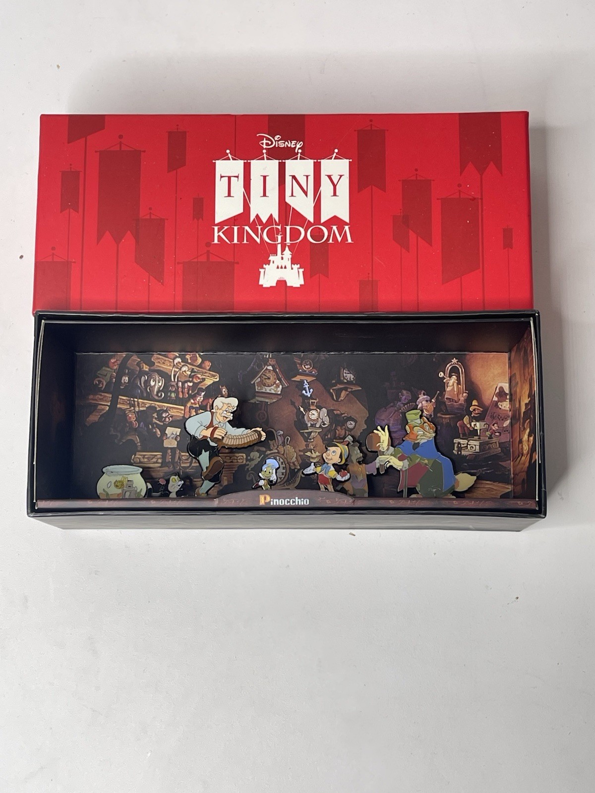 Disney TINY KINGDOM Pinocchio 5 Piece Diorama Flat-Enamel Boxed Set Sliding NIB Disney TINY KINGDOM Pinocchio 5 Piece Diorama Flat-Enamel Boxed Set Sliding NIB