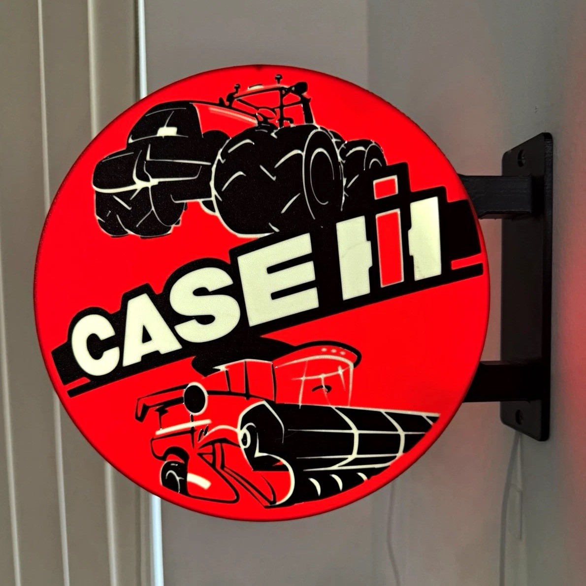 Case IH Agriculture Advertising Sign Lighted Round Wall Red Black White Case IH Agriculture Advertising Sign Lighted Round Wall Red Black White