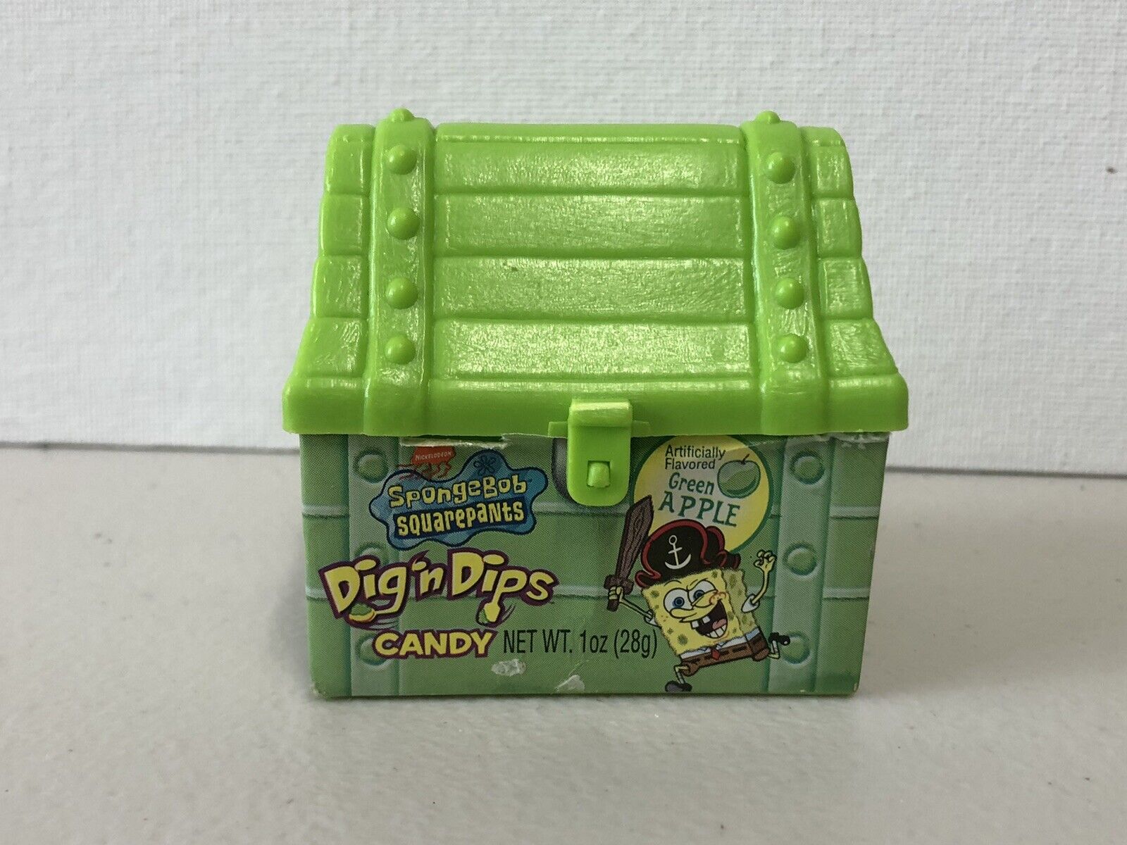 Rare 2004 Frankford Dig'N Dip SpongeBOB Treasure Chest Candy Container  *Empty*