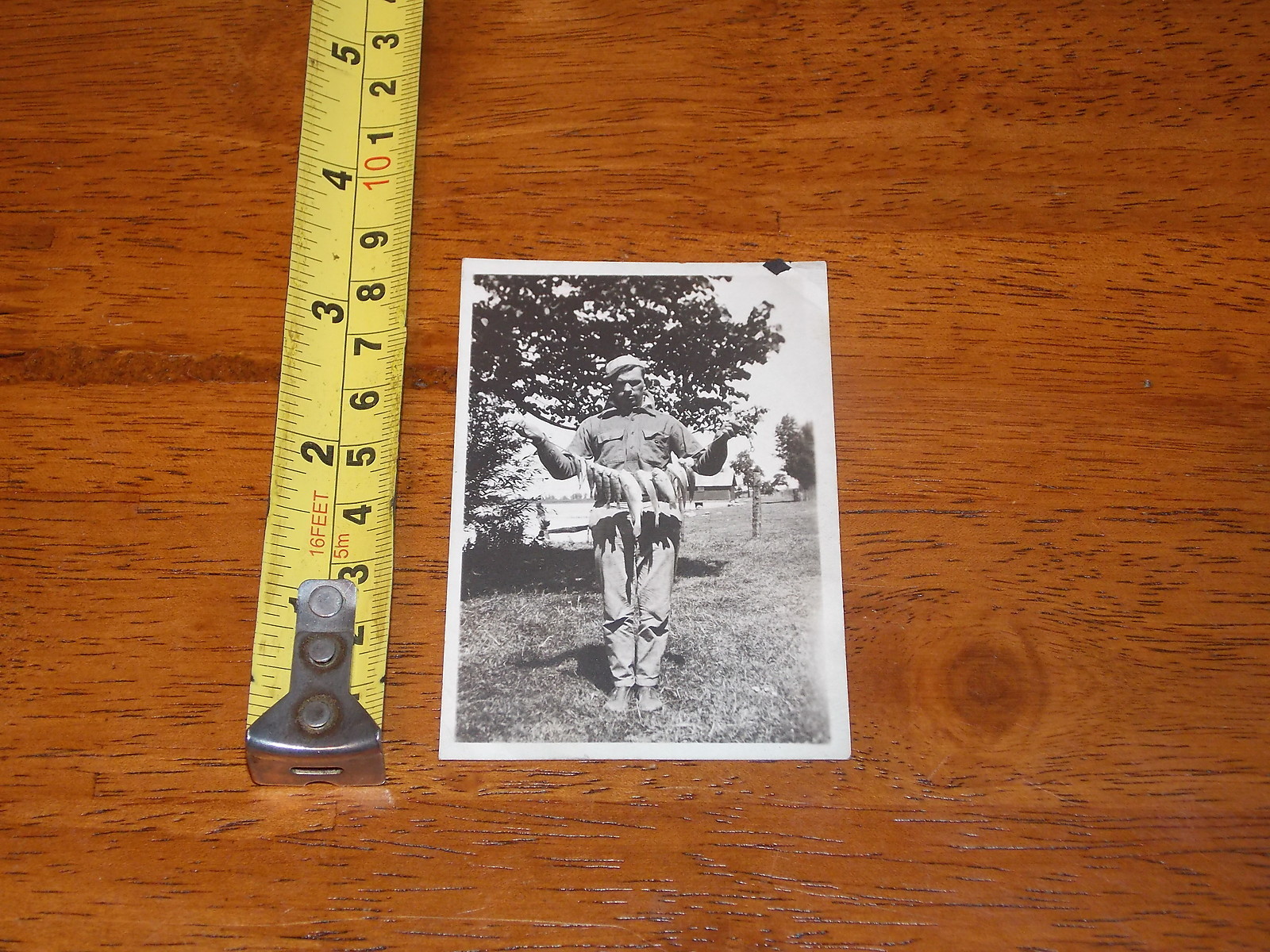RARE OLD VINTAGE PHOTO FISHERMAN\'S CATCH FISH DINNER IS SERVED UNIQUIE NICE RARE OLD VINTAGE PHOTO FISHERMAN\'S CATCH FISH DINNER IS SERVED UNIQUIE NICE