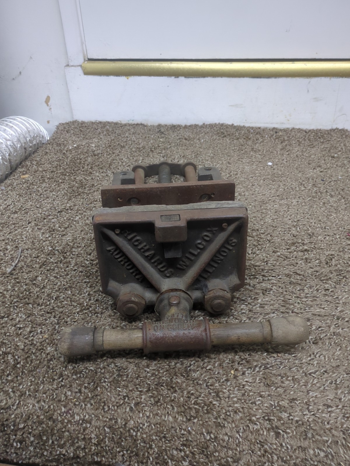 Vintage Richards Wilcox 7” Wood Woodworking Vise Vintage Richards Wilcox 7” Wood Woodworking Vise